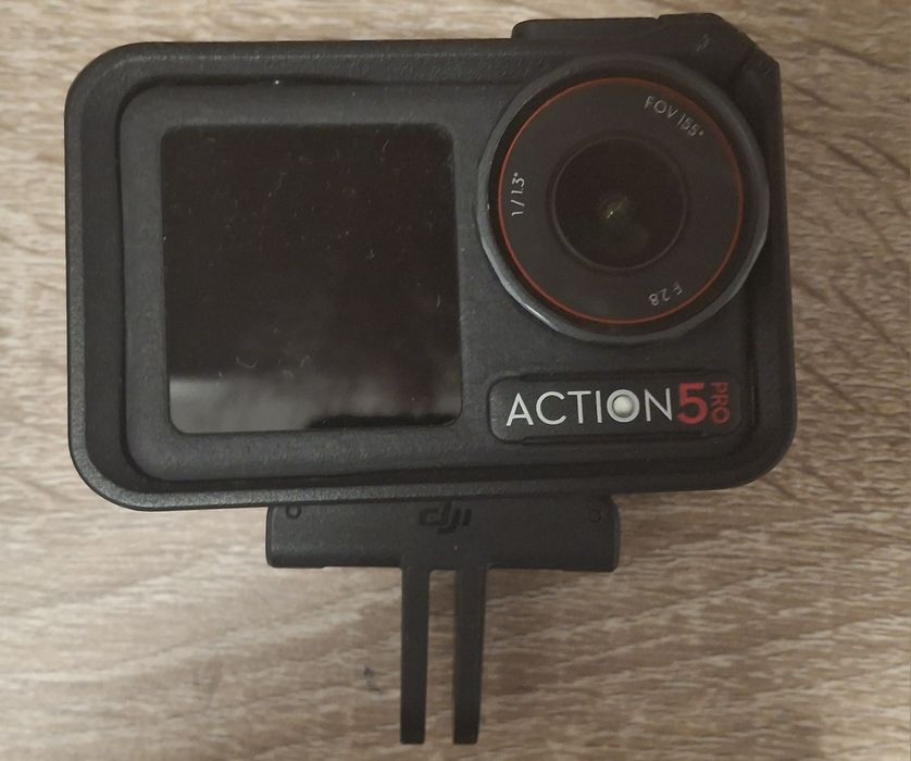 Action Cam DJI Osmo Action 5 Pro Standard Combo (8K - 40 MP - Wi-Fi e Bluetooth)