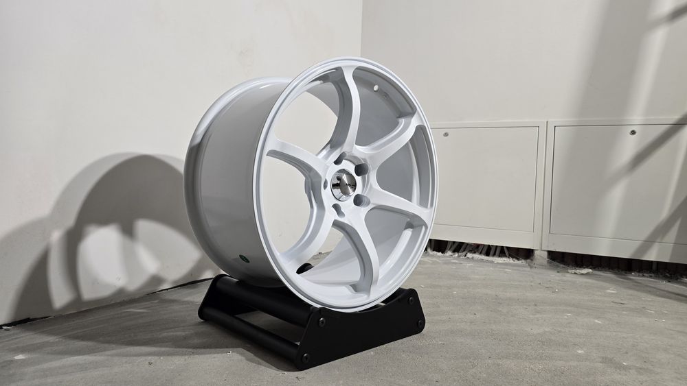 Felgi R18 5x114.3 Advan Racing RG3 style lexus honda Mazda Nissan