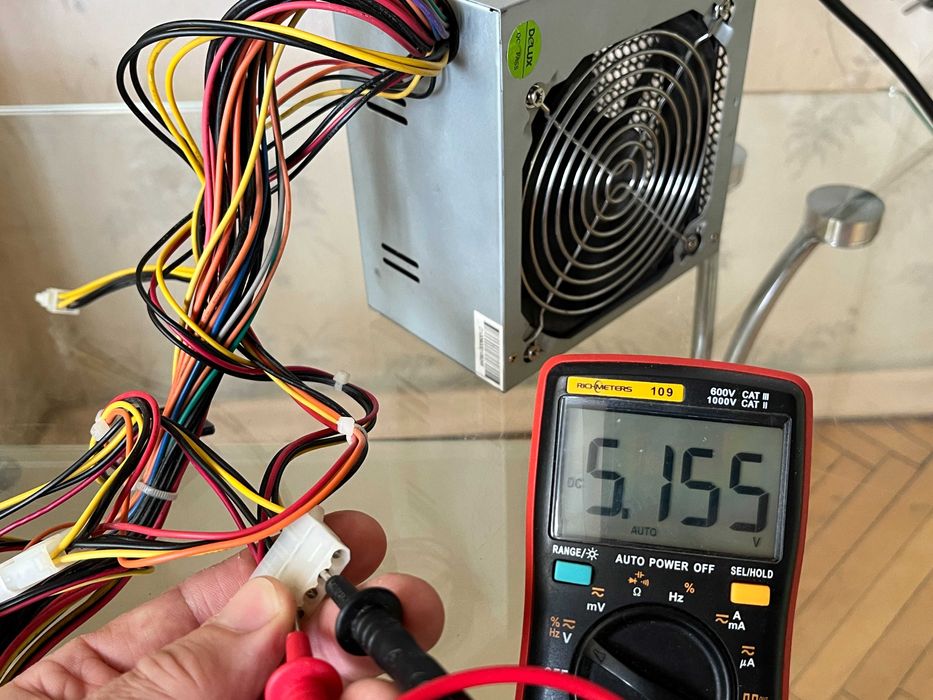 Блоки питания 350-400Вт.