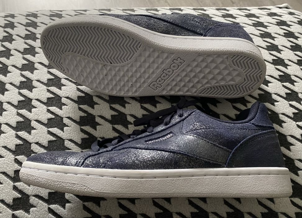 Buty sportowe adidasy Reebok rozmiar 38 granatowe połyskujące