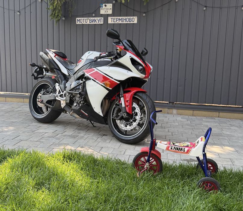 Yamaha R1 доставка-обмін