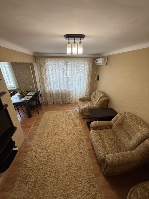 Здам в оренду Студію по Першотравневій