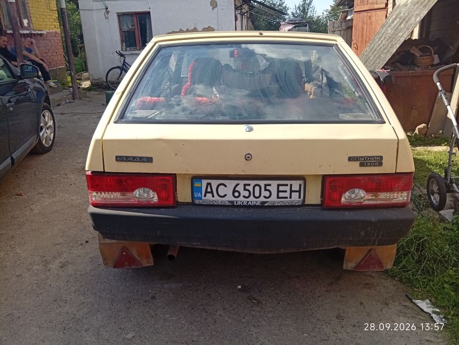 Продам машину ВАЗ-2108 . На ходу , бери і їдь