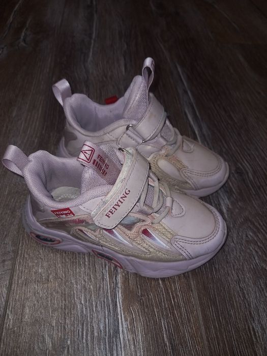 Кросівки 27 р, ціна за 2 пари