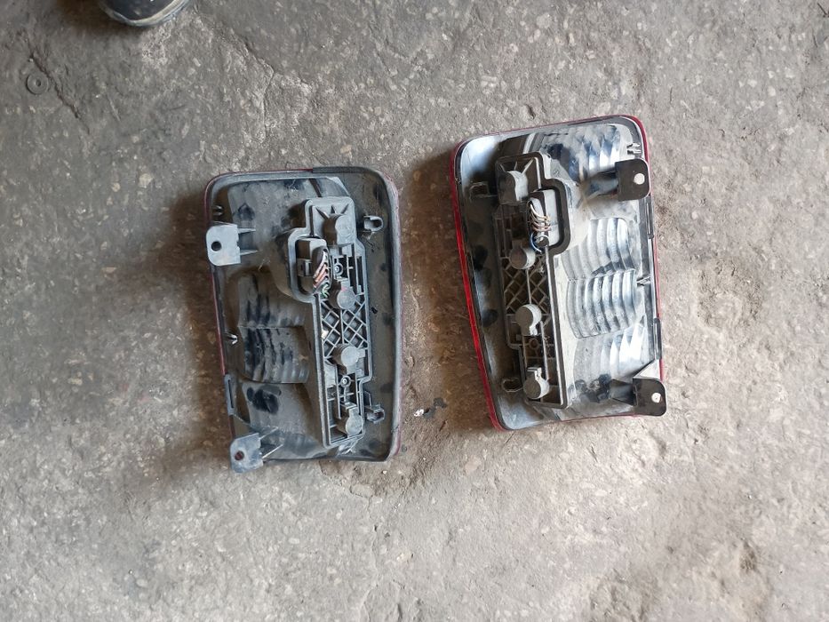 Volkswagen caddy lampy tył