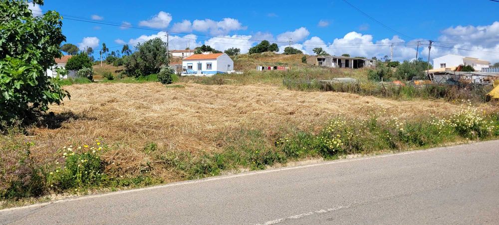 Arrenda-se Terreno/Espaço - Mexilhoeira Grande, Portimão
