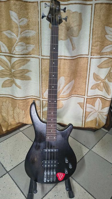 Gitara basowa Stagg SBF-40