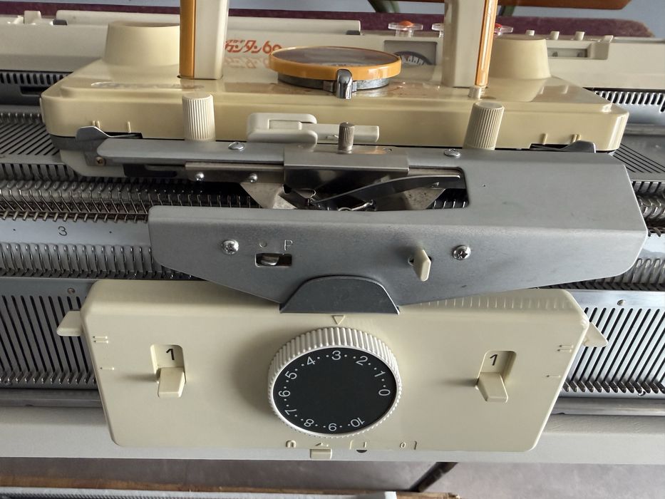 Вязальная машина Brother Silver Reed SK 360/SRP 60 N без эксплуатації