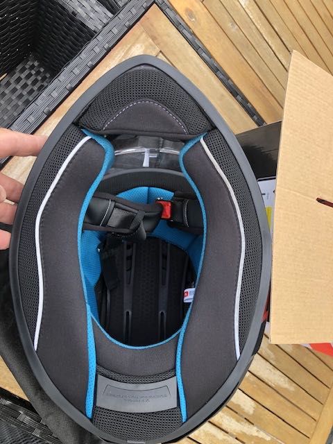 MT Kask motocyklowyL Stinger 2