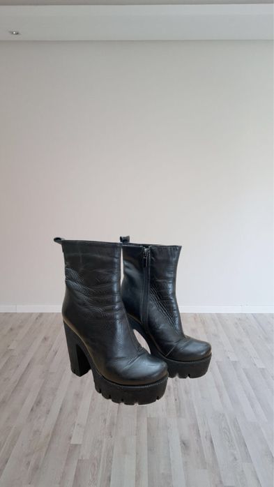 ботинки женские на тракторной подошве