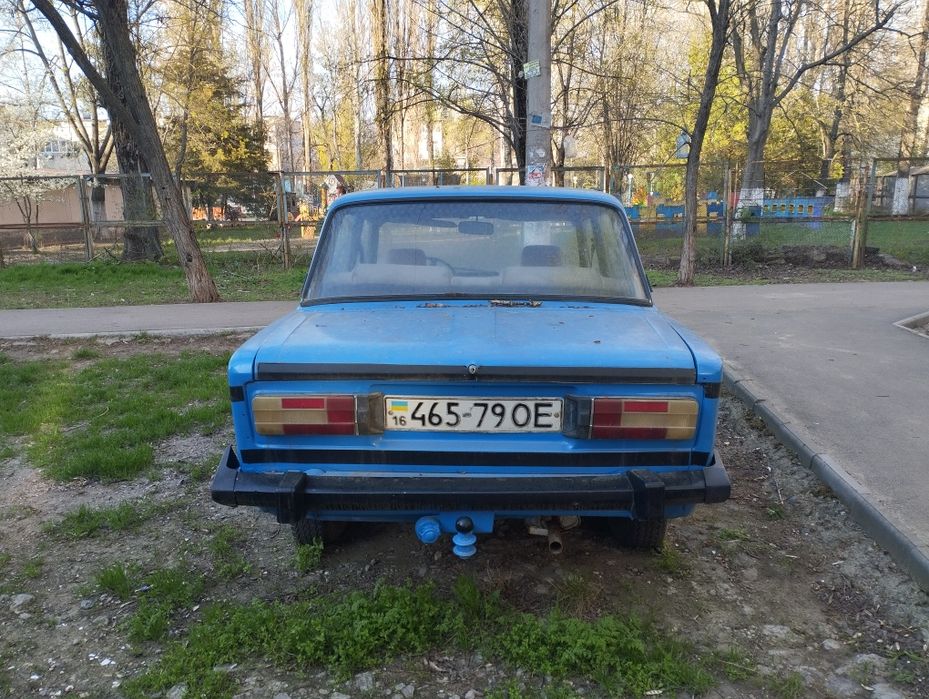 Автомобіль ВАЗ/2106