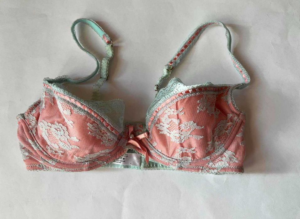 Бюстгальтер ліфчик 75С ann summers