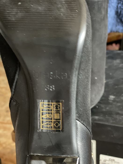 Жіночі Черевички/сапожкі на підборах Braska