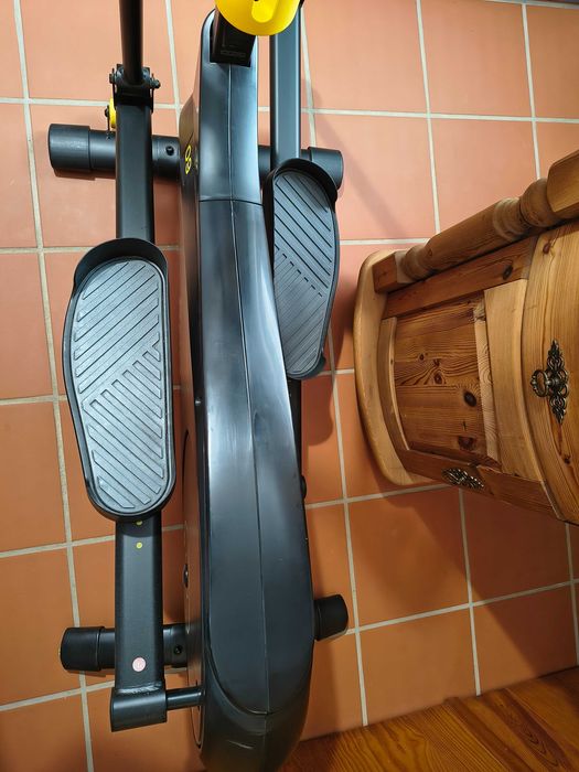 Bicicleta Elíptica DOMYOS EL 520 – Autoalimentada – Excelente estado – Preço fixo