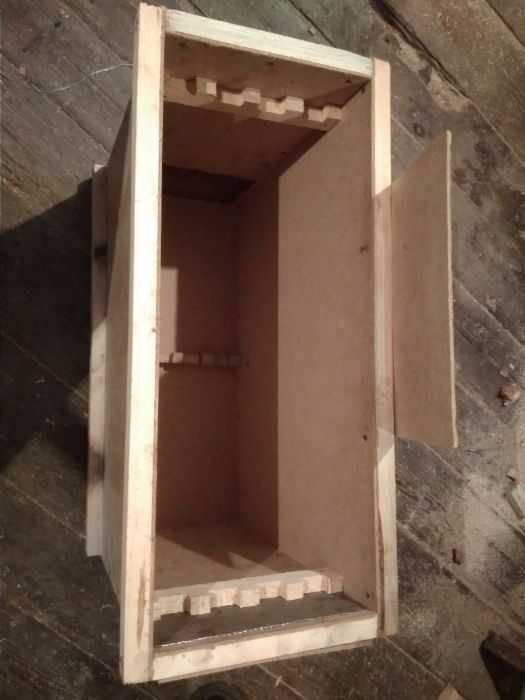 Рамки для ульев.