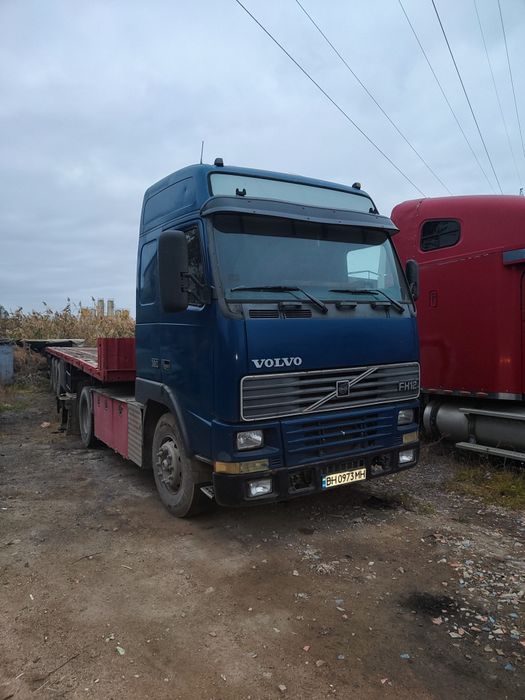 продаю тягач с прицепом VOLVO FH12