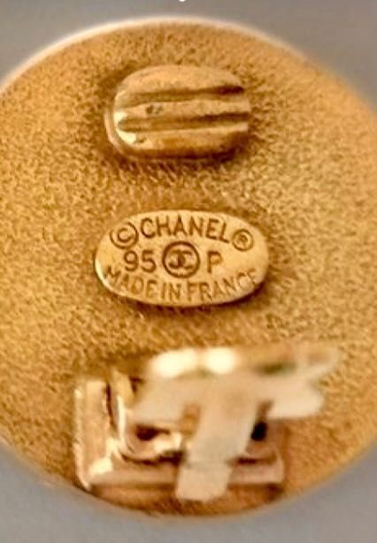 CHANEL Vintage - Par de Brincos autênticos, (1995) LUXO/COLEÇÃO