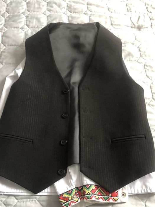 Жилетки на хлопчика 8-10р