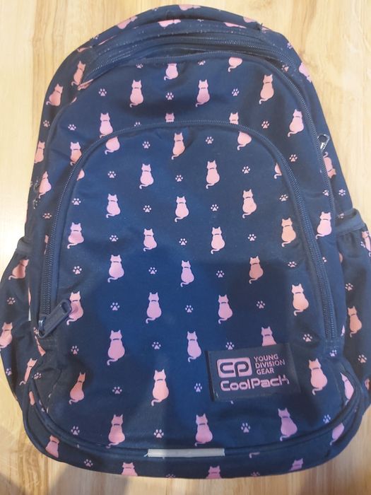 Plecak granatowy w różowe koty