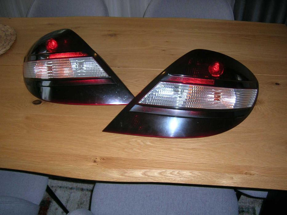 Lampy tylne do Mercedesa SLK 171 z 2005 roku