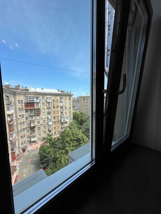 2-кімнатна квартира з джакузі  центр  майдан Конституції