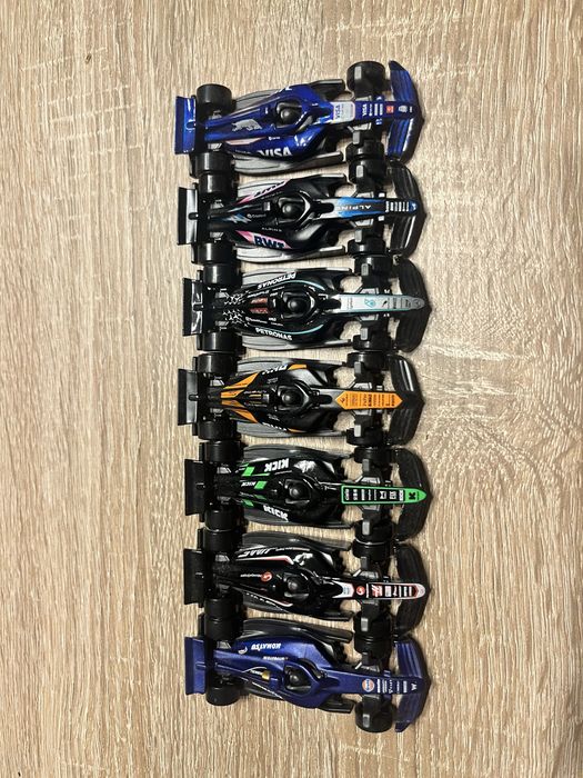 F1 hot wheels 7 samochodów