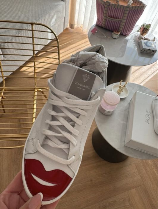Sneakersy usta skóra naturalna
