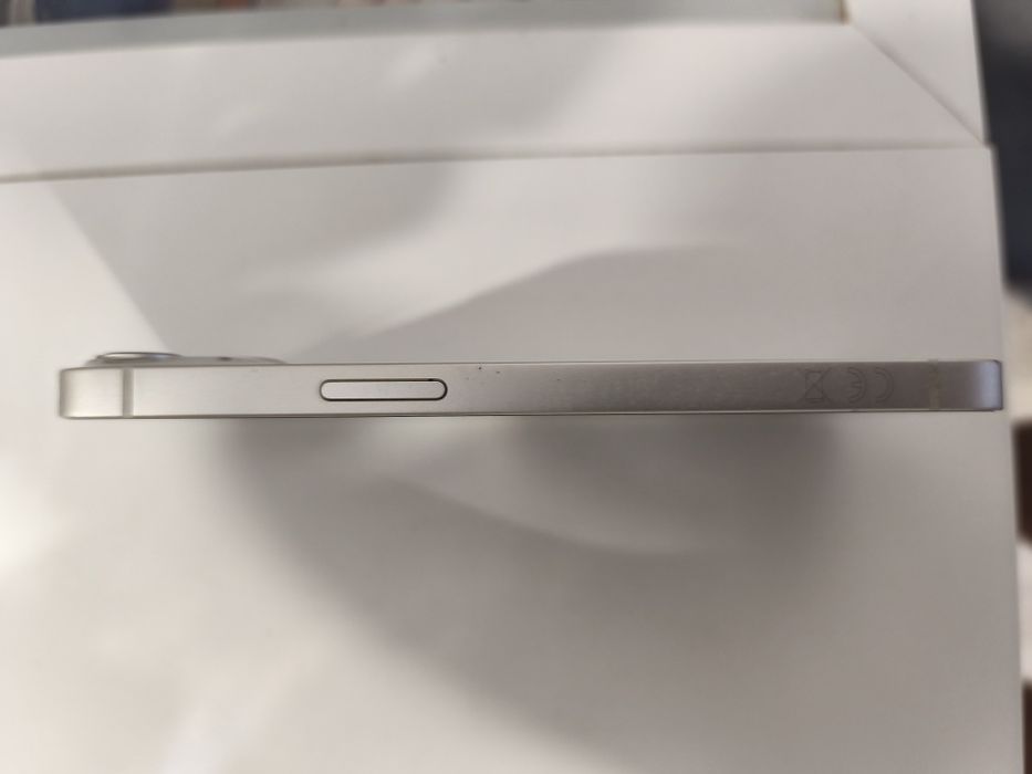 IPhone 13 pudełko, nowe szkiełko i etui
