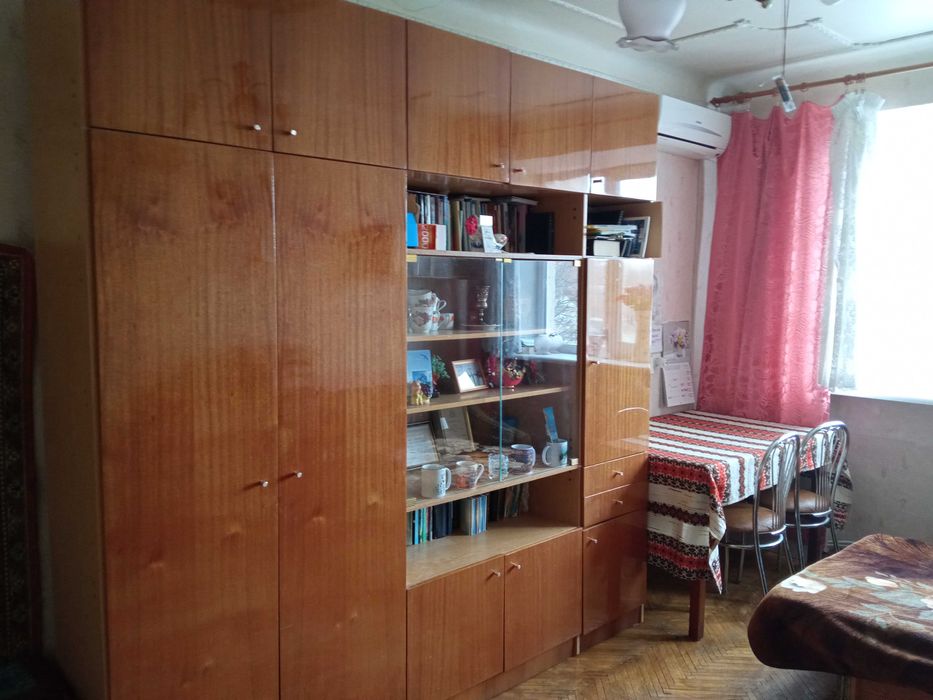 Здаю кімнату в затишному місці.