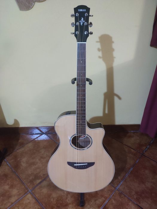 Yamaha APX 600 Natural