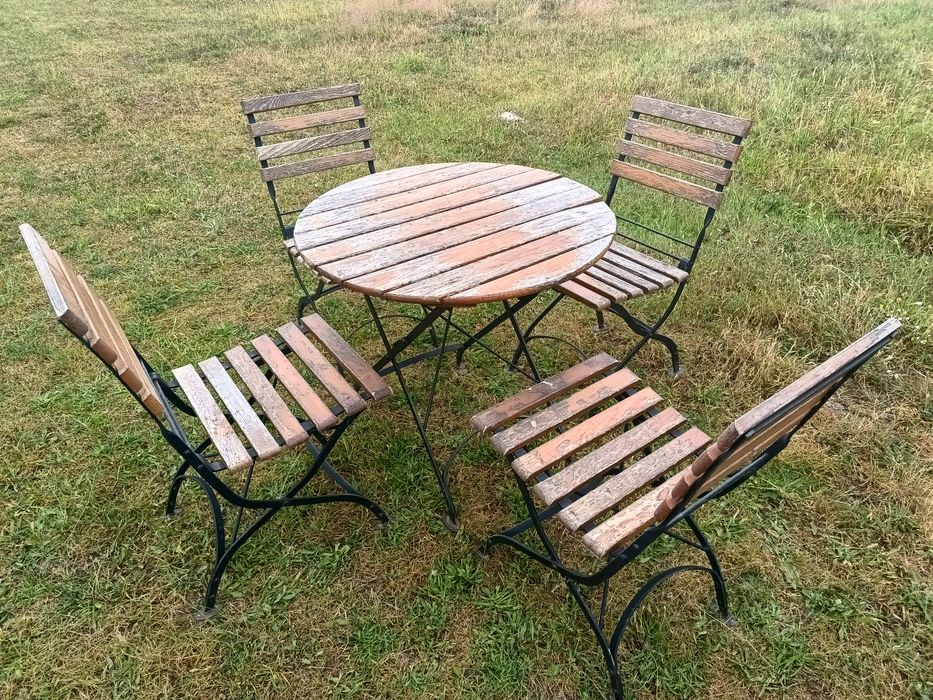 Meble ogrodowe, zestaw, stolik, krzesła.