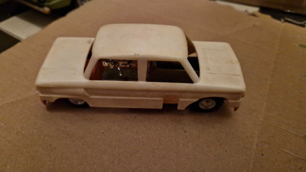 Samochodziki, kolekcja PRL (Estetyka) i lata '90