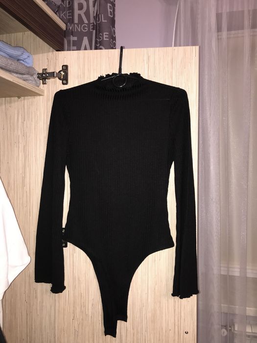 Czarne body półgolf
