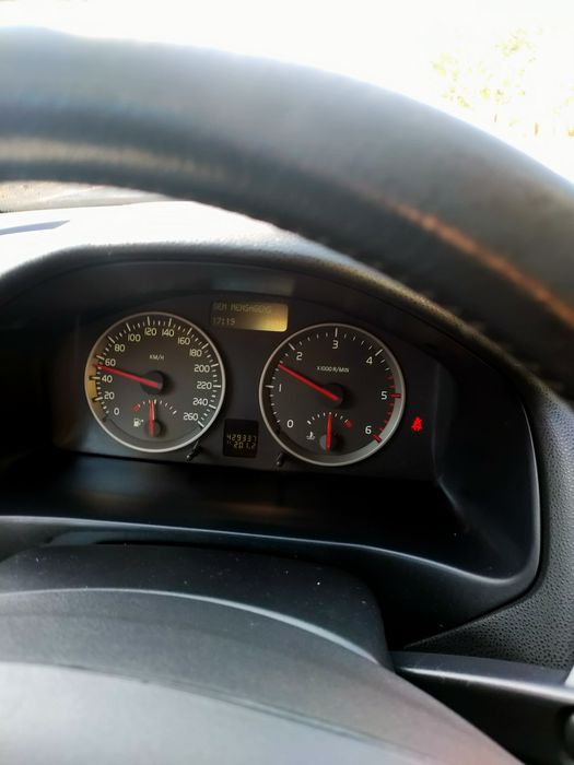 Volvo v50 2.0 D  gasóleo foto 2