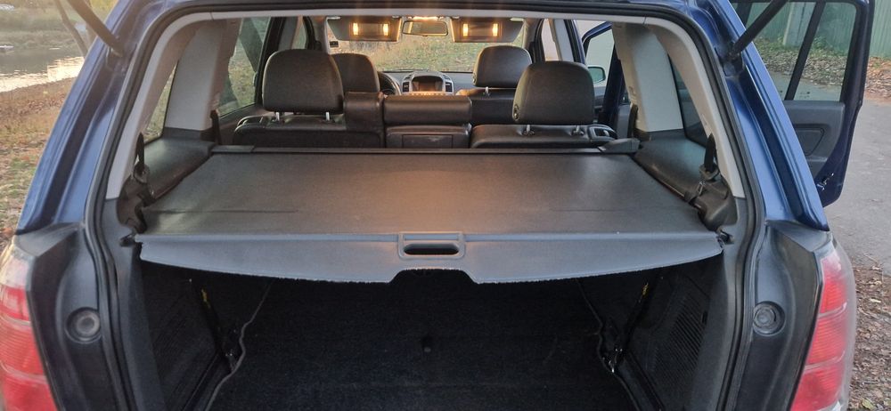 Продам Opel Zafira B 1.8 бензин Cosmo