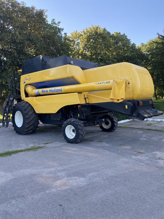 New Holland CSX 7080