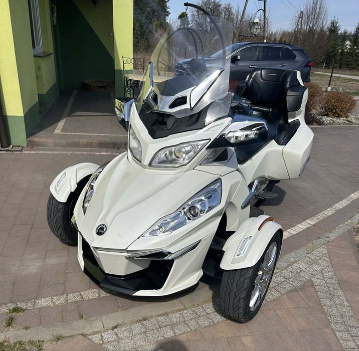 Sprzedam Can-Am Spyder RT (na kat. B)