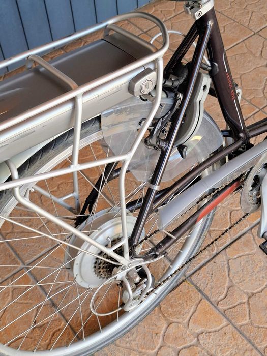 Bicicleta Eléctrica Batavus (bateria danificada)