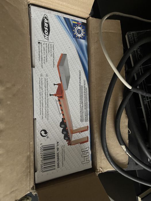 Atrelado  tamya para porta maquinas novo