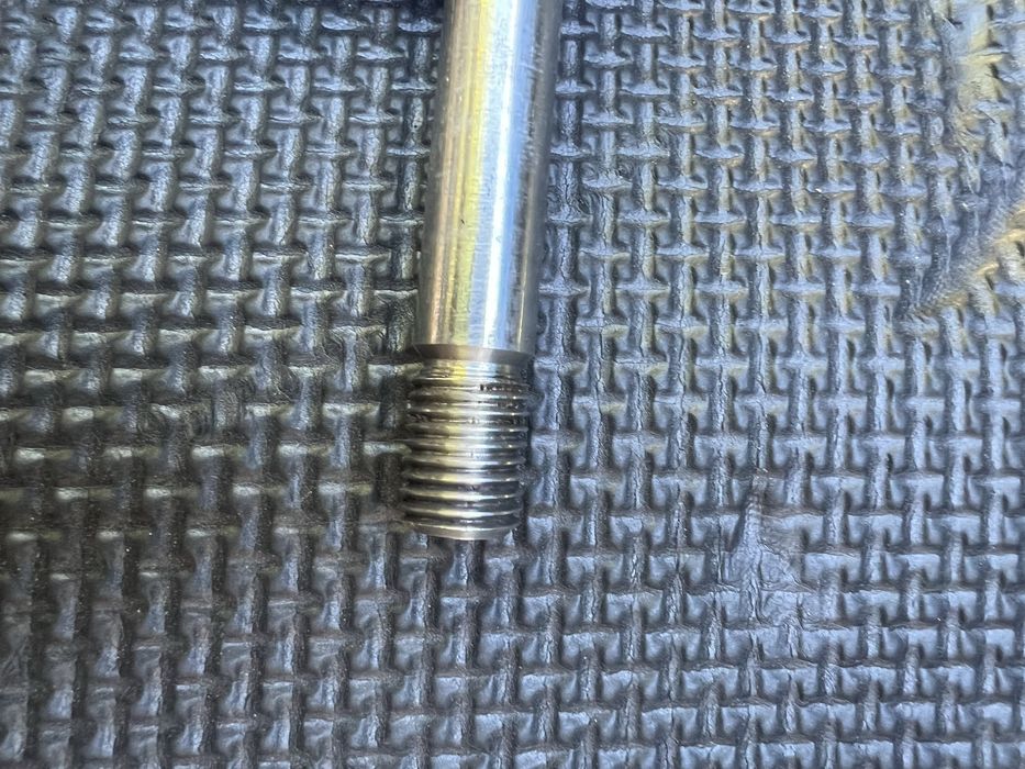 Sztywna oś adapter przyczepki rowerowej gravel 12x142