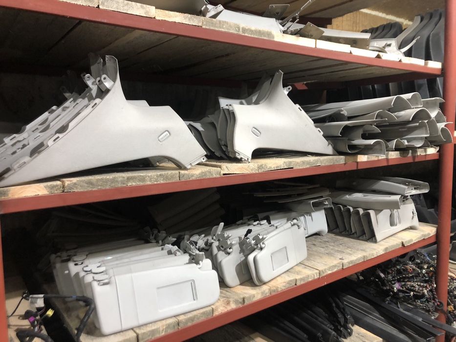 Обшивка багажника пластик салона  Шкода Октавия А5 А7