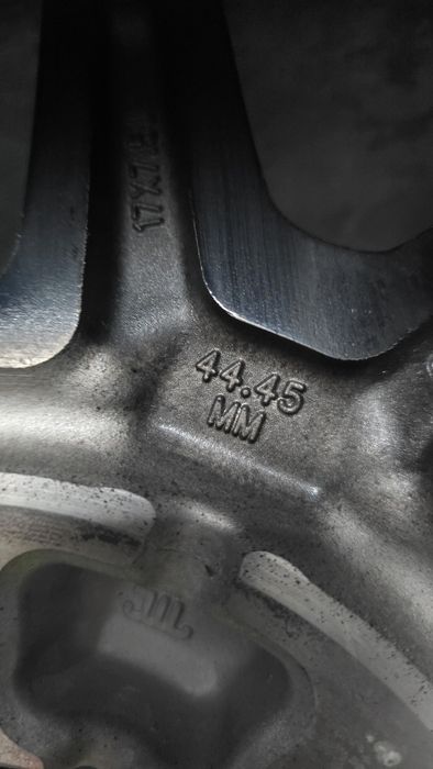 Nowe oryginalne  felgi 17 cali jeep wrangler / grand cherokee