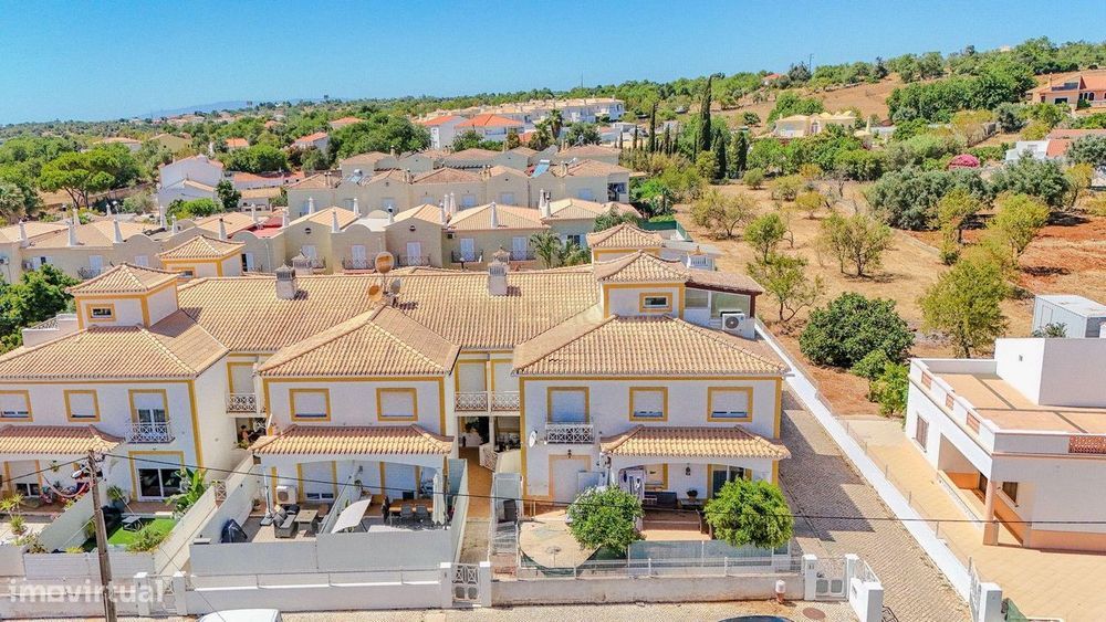Moradia T2 com Garagem e Logradouro - Ferreiras, Albufeira