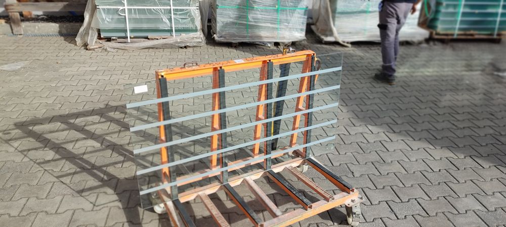 Szyby laminowane, hartowane, nowe, doskonałe na balustrady 63  szt.
