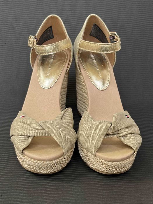Koturny Tommy Hilfiger Iconic Elena, jak nowe, eleganckie, r. 36