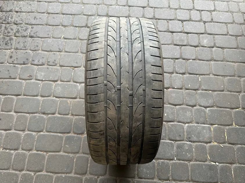 Opona Bridgestone Potenza RE050 - 255/40/19