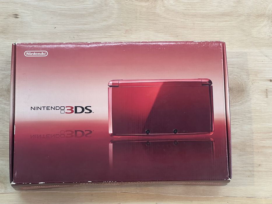 Nintendo 3DS vermelho