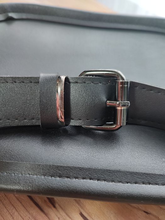 Сумка - бананка чорна