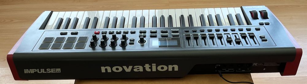 Controlador Novation Impulse 49, como novo