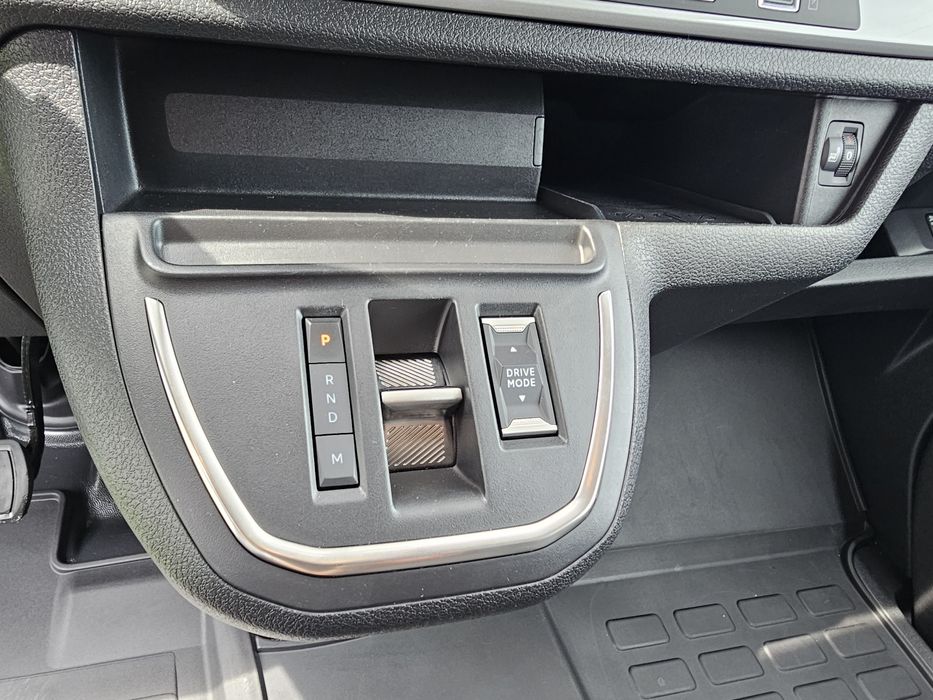 Wynajem busów 9 osobowych